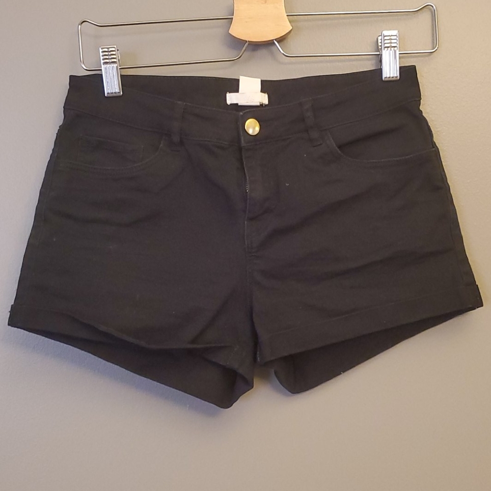 Womens, black, jean shorts, 3" inseam, LG. H&M